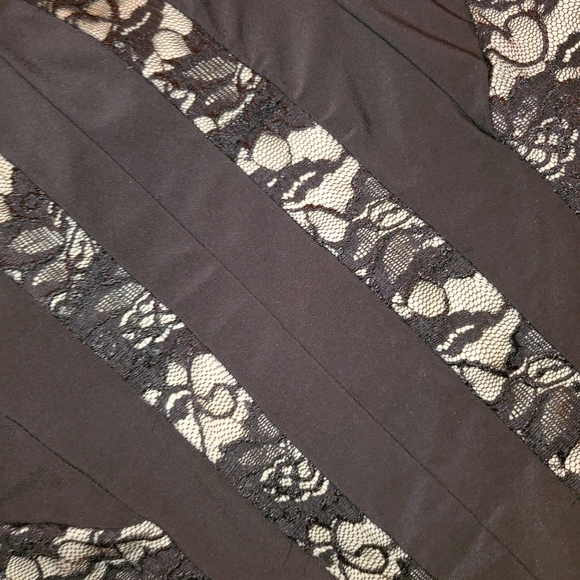 Windor Black Lace Floor Length Gown - Picture 2 of 2